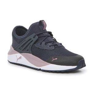 Puma girls sneakers!!